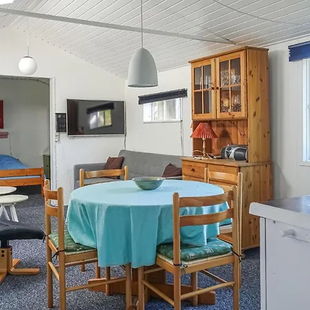 1 Bedroom Amazing Home In Nexo Vakantiehuis Neksø