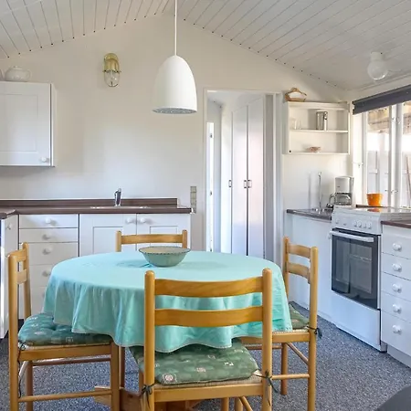 1 Bedroom Amazing Home In Nexo
